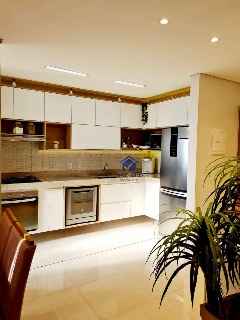 Apartamento à venda com 3 quartos, 77m² - Foto 3