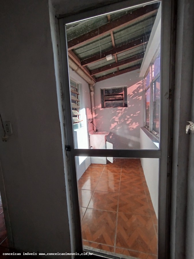 Casa à venda com 3 quartos, 77m² - Foto 26