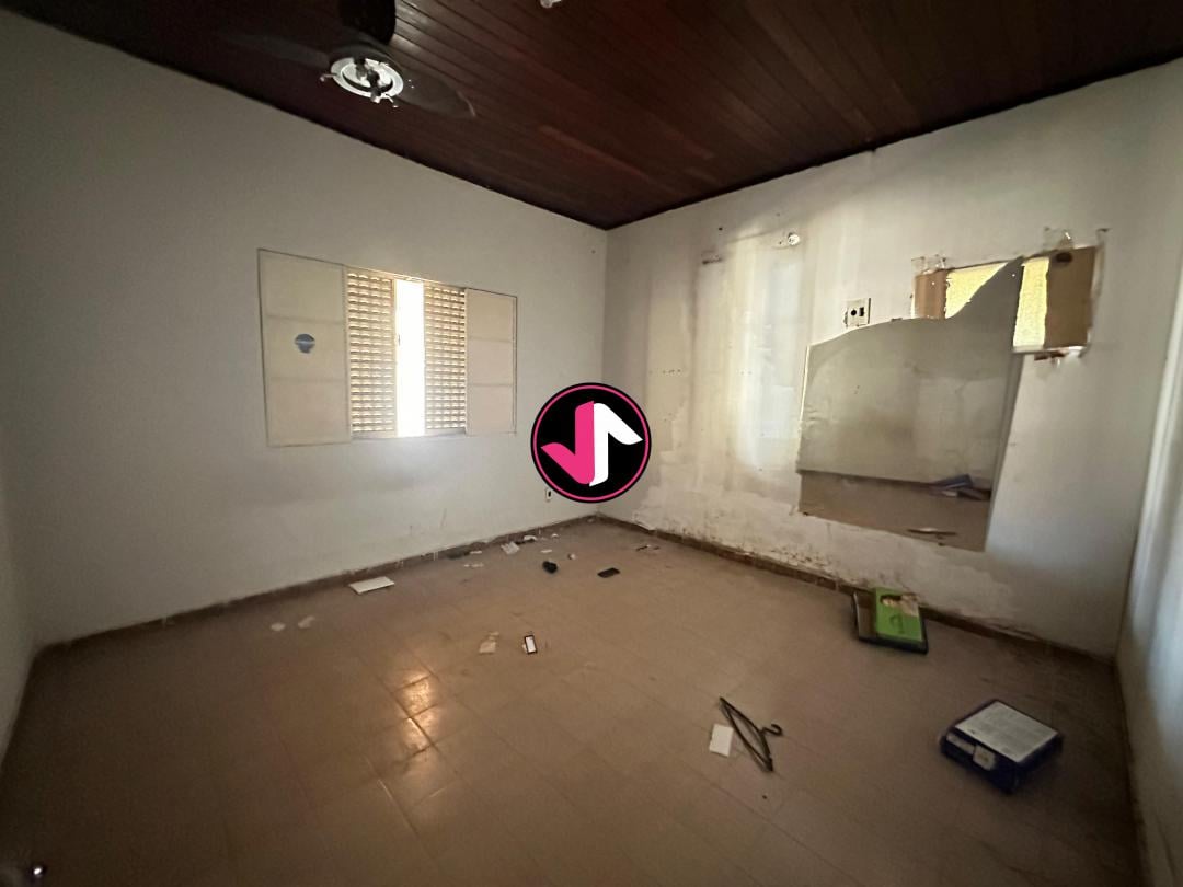 Casa à venda com 4 quartos, 250m² - Foto 6