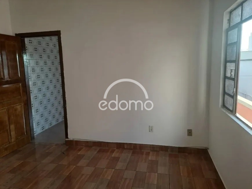 Casa para alugar com 1 quarto, 60m² - Foto 2