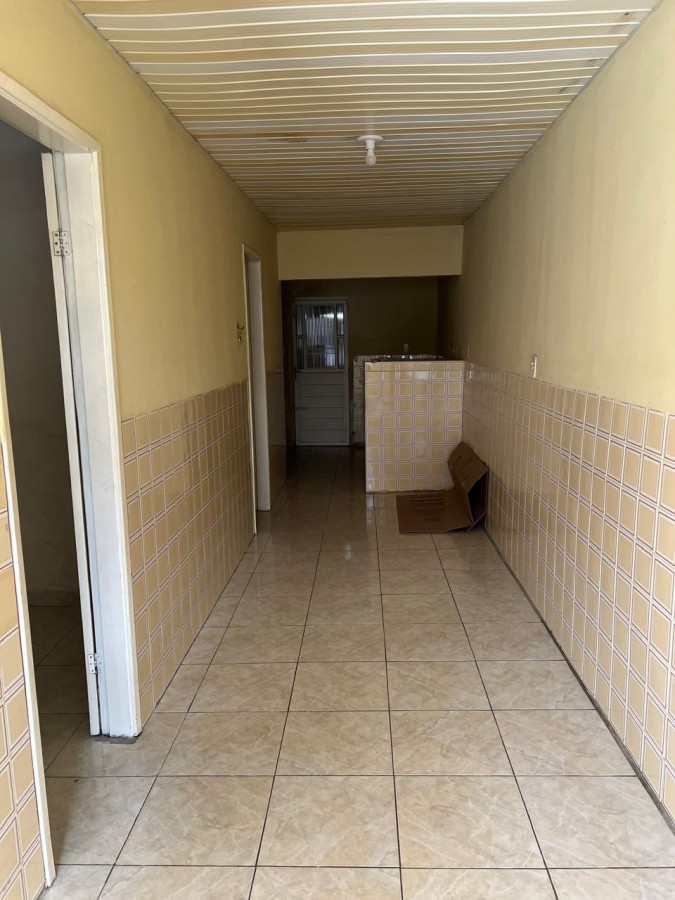 Casa para alugar com 2 quartos, 75m² - Foto 2