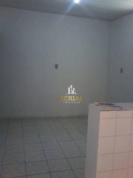 Casa à venda com 4 quartos, 250m² - Foto 14