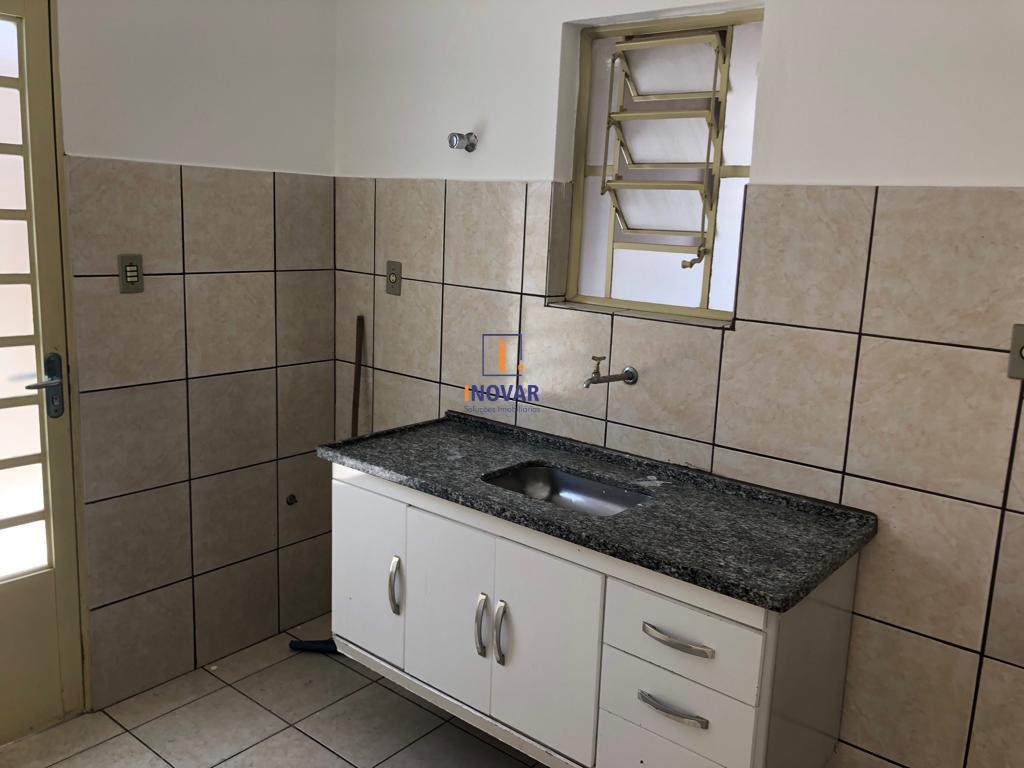 Casa à venda com 2 quartos, 180m² - Foto 5