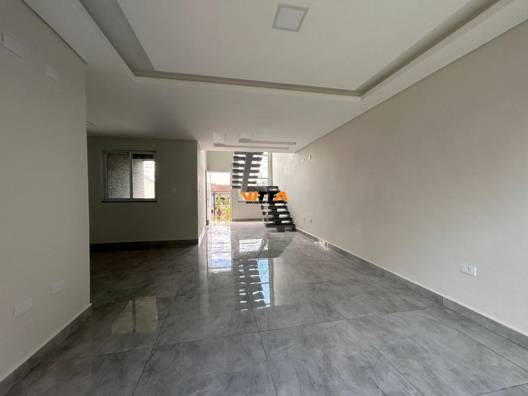 Casa à venda com 3 quartos, 110m² - Foto 2