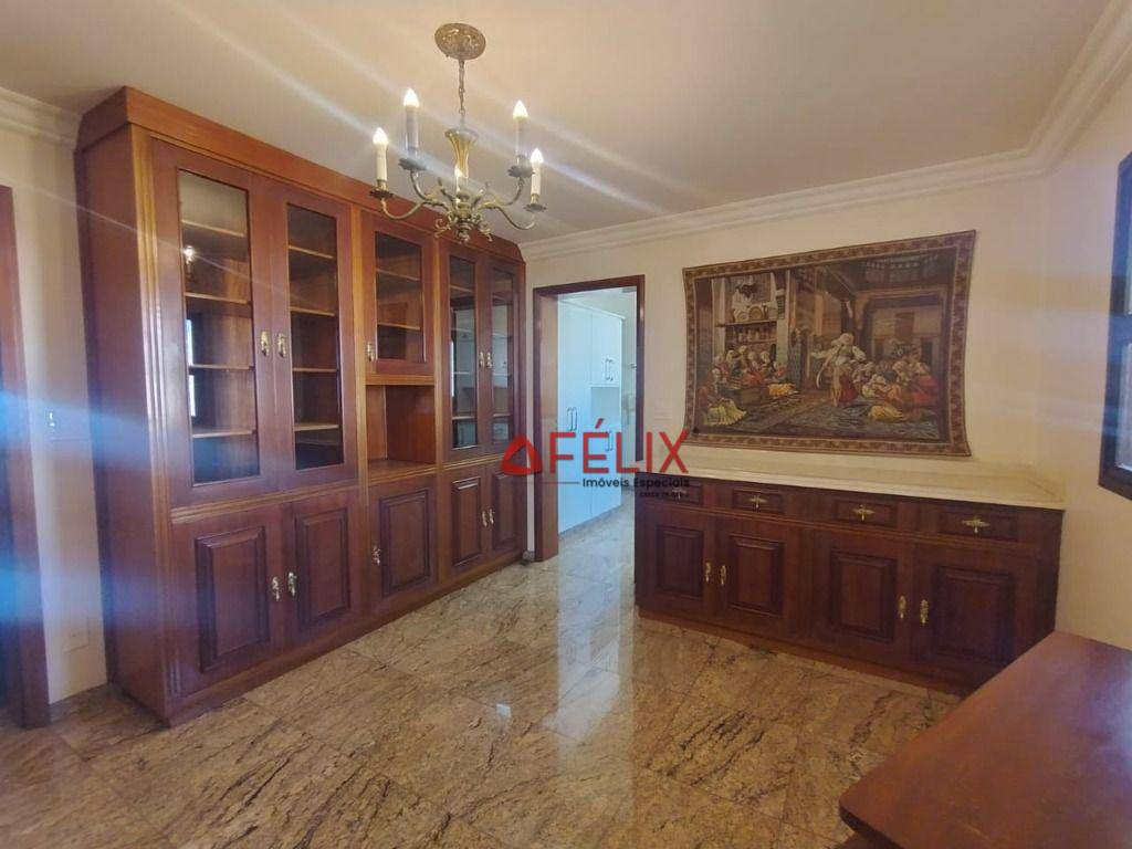 Apartamento para alugar com 4 quartos, 256m² - Foto 10