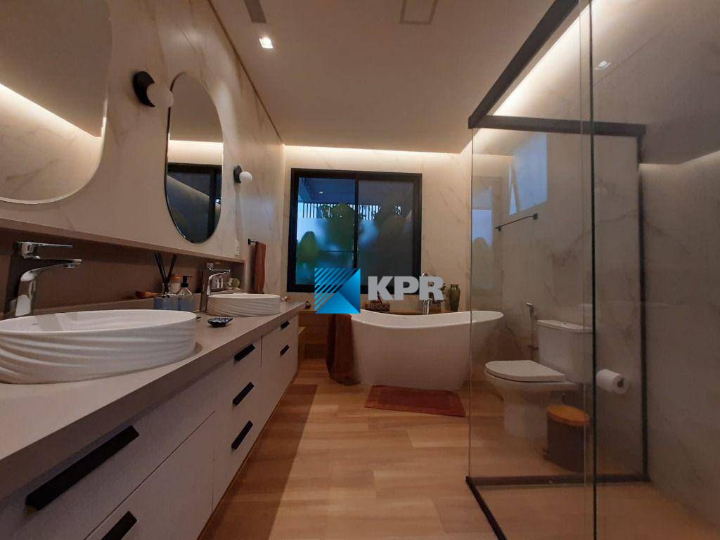 Casa de Condomínio à venda com 4 quartos, 550m² - Foto 17