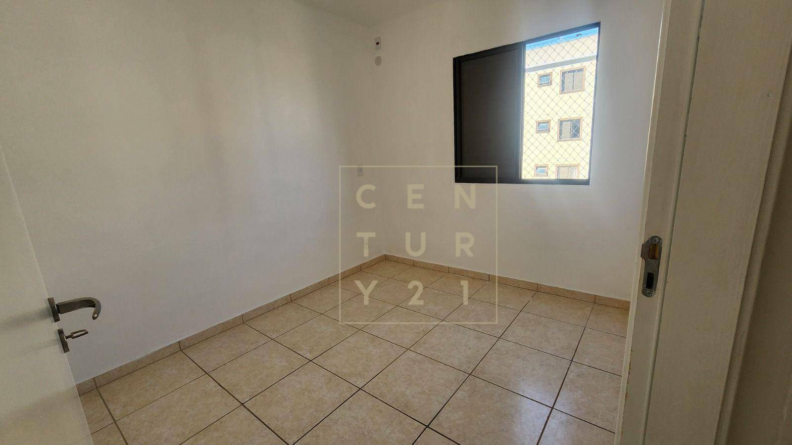 Apartamento à venda com 2 quartos, 42m² - Foto 3