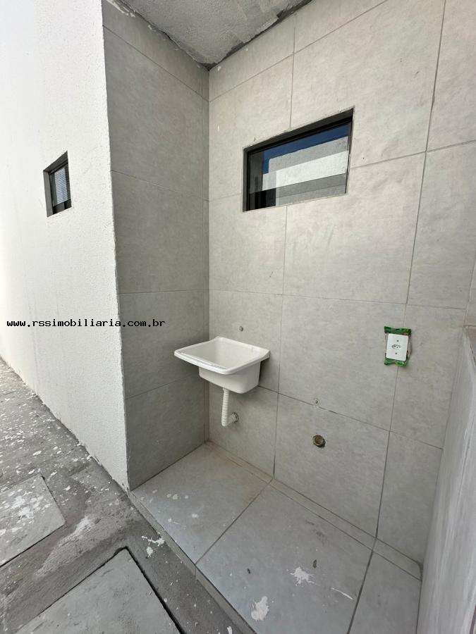Casa à venda com 2 quartos, 56m² - Foto 11