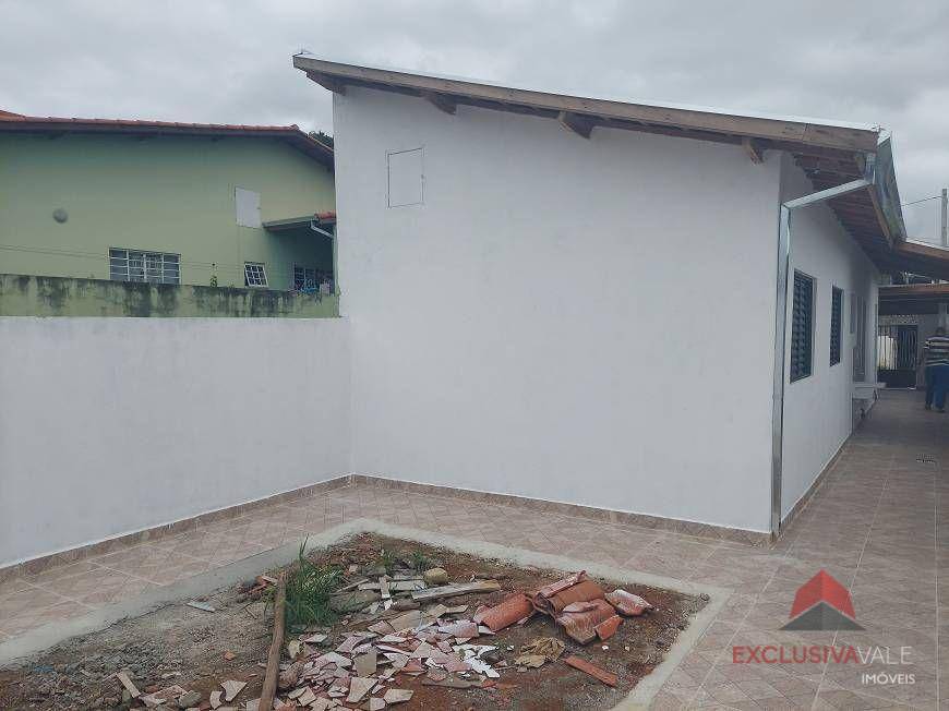Casa à venda com 2 quartos, 90m² - Foto 2
