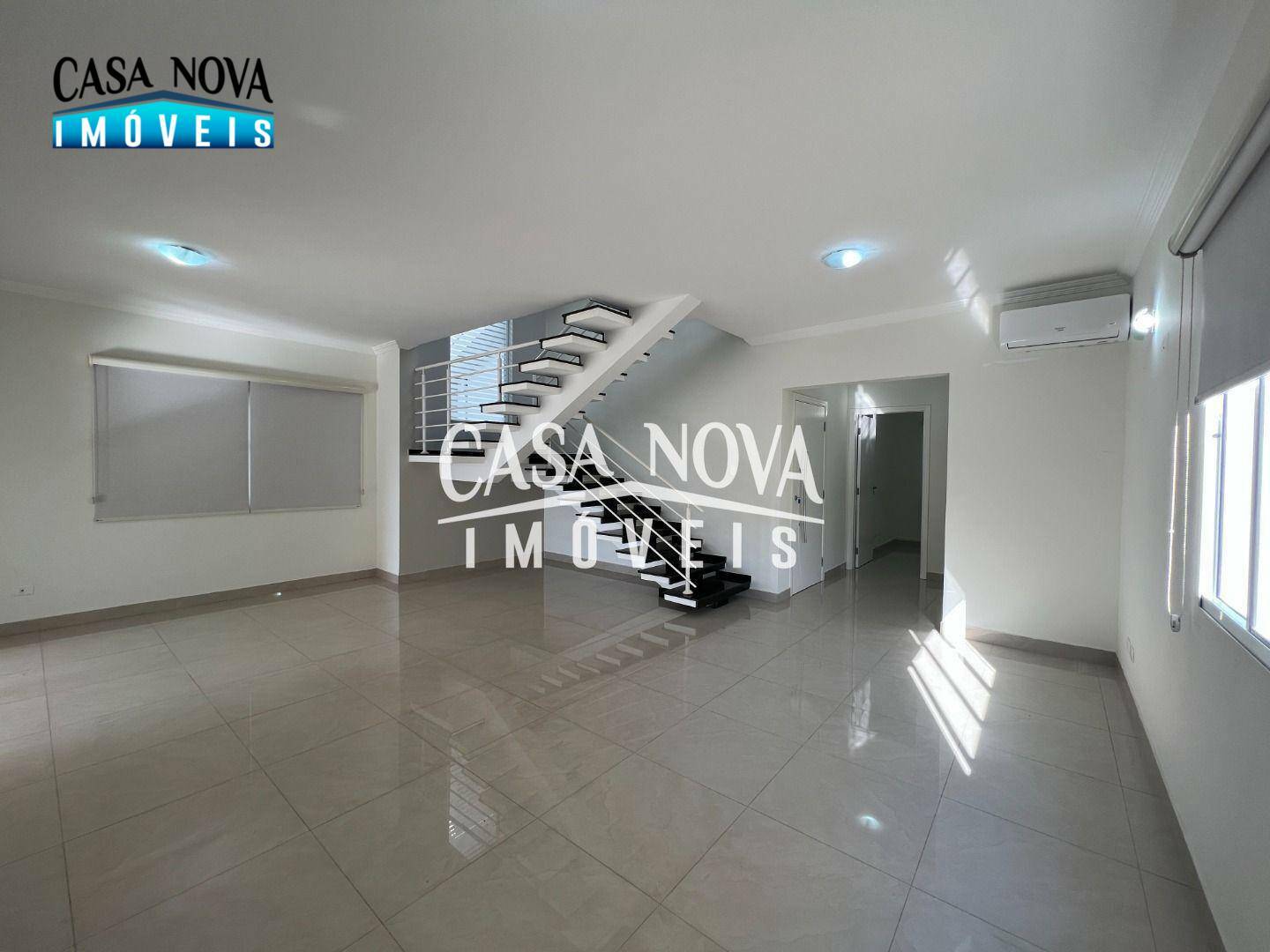 Casa de Condomínio para alugar com 3 quartos, 202m² - Foto 4