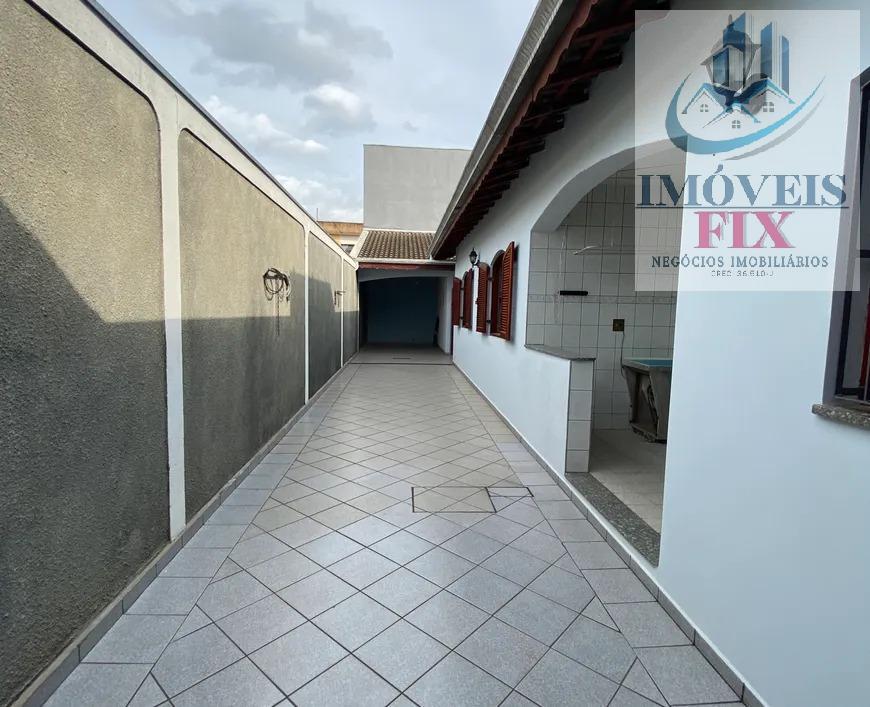 Casa à venda com 5 quartos, 198m² - Foto 18