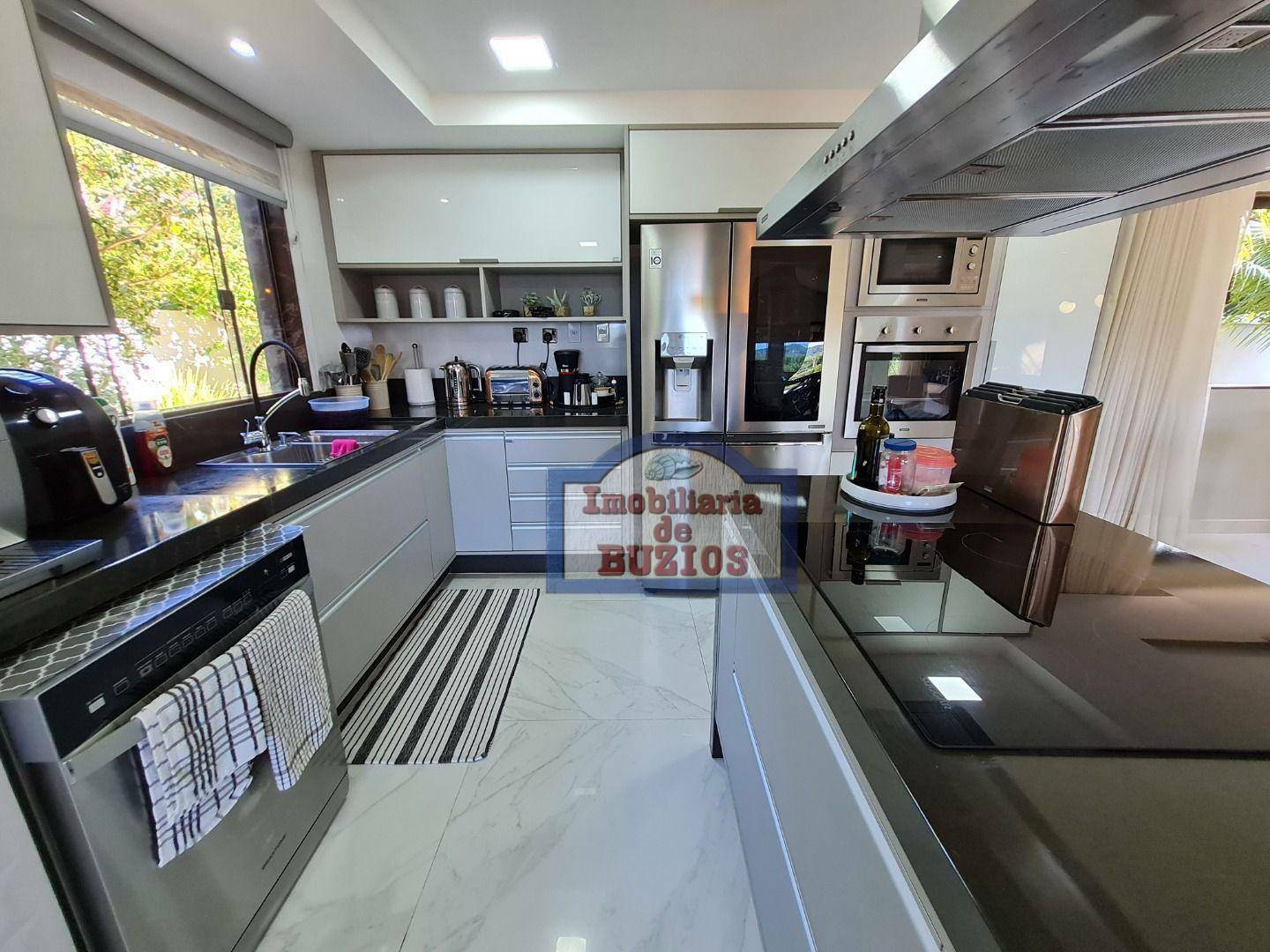 Casa para alugar com 4 quartos, 500m² - Foto 33