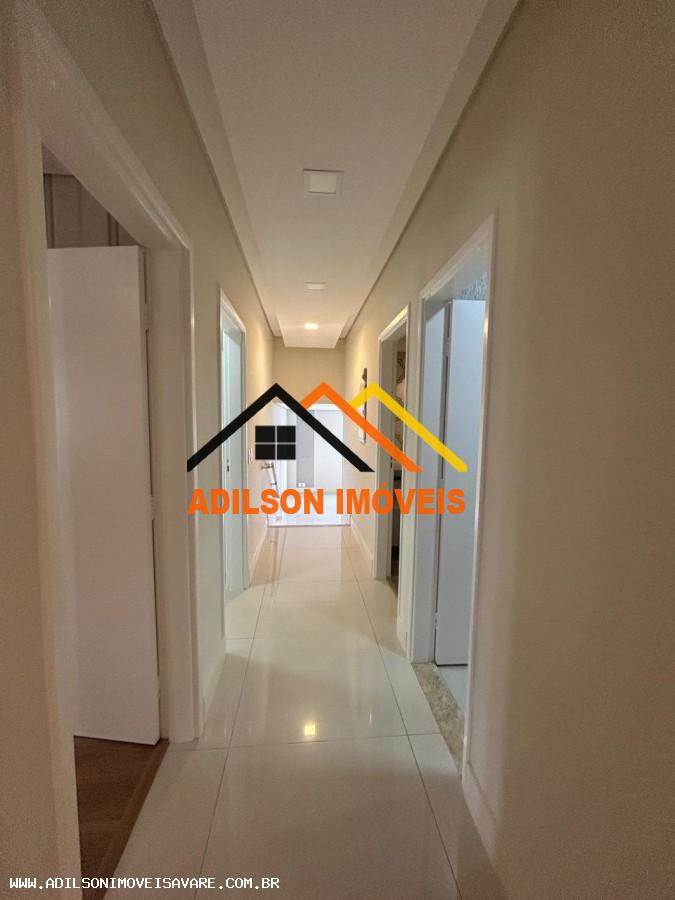 Casa à venda com 3 quartos, 211m² - Foto 6