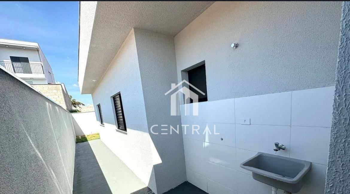 Casa à venda com 2 quartos, 95m² - Foto 4