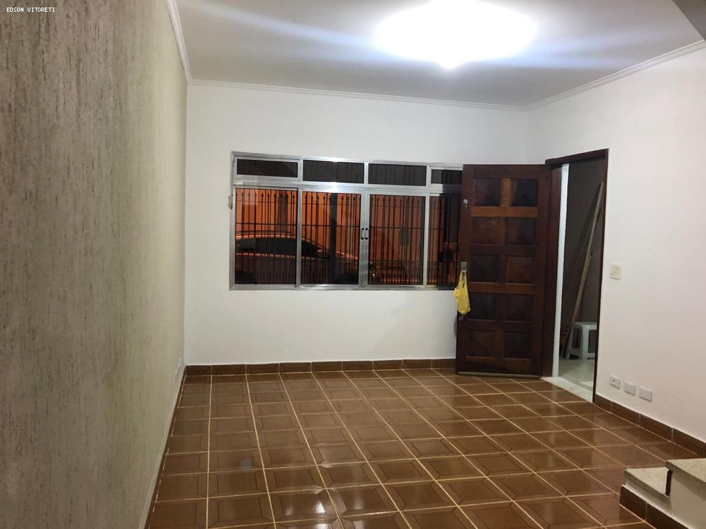 Sobrado para alugar com 3 quartos - Foto 1