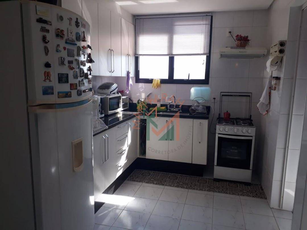 Apartamento à venda com 3 quartos, 124m² - Foto 17