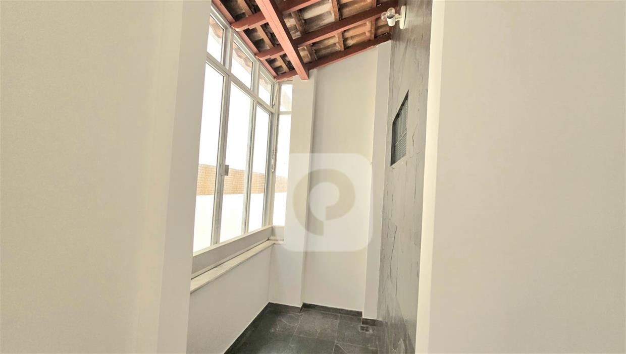 Apartamento à venda com 2 quartos, 85m² - Foto 18