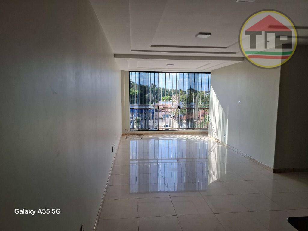 Apartamento à venda com 3 quartos, 130m² - Foto 1