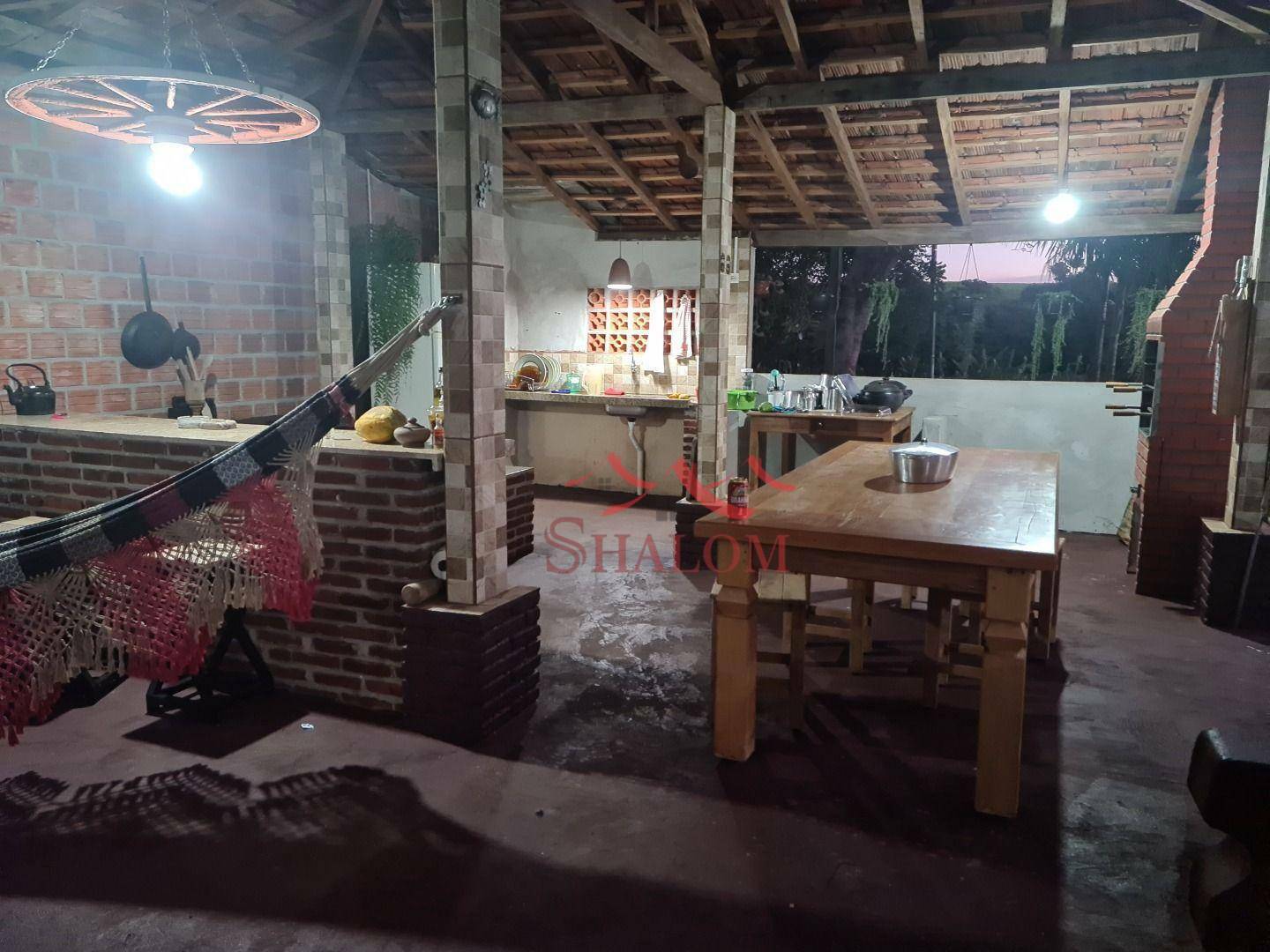 Chácara à venda com 4 quartos, 300m² - Foto 12