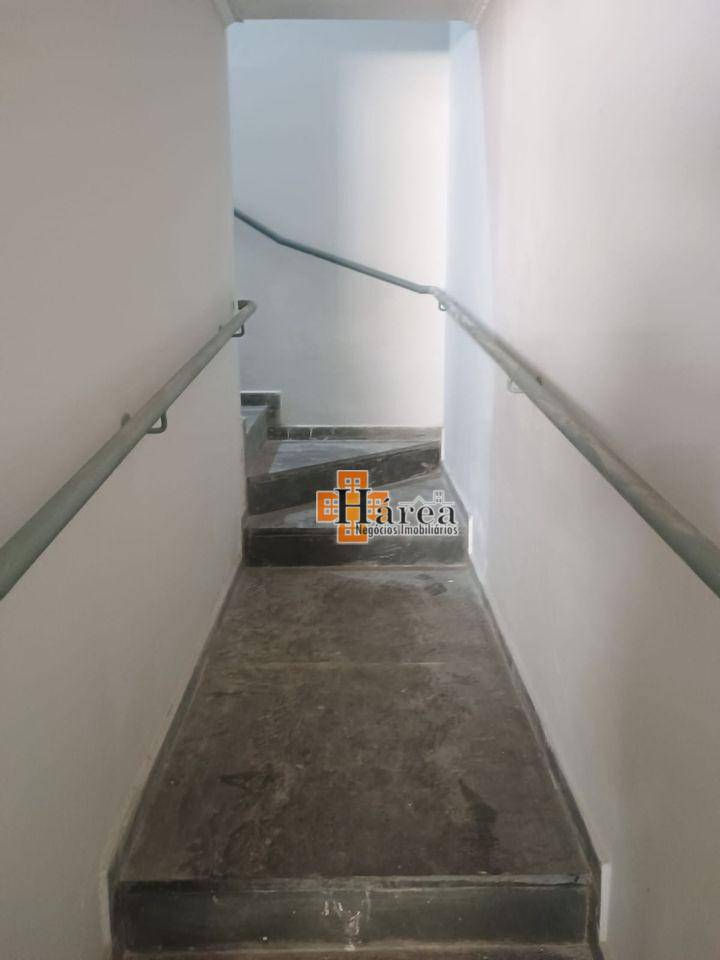 Casa para alugar com 3 quartos, 325m² - Foto 61