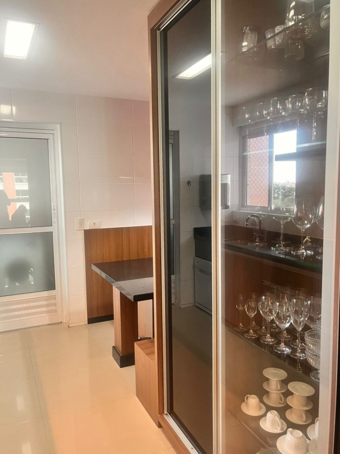 Apartamento à venda com 3 quartos, 126m² - Foto 12