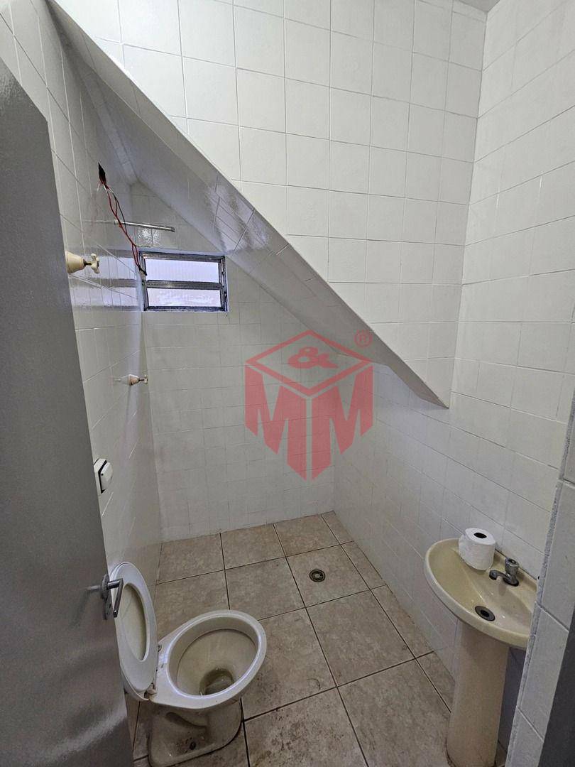 Casa para alugar com 1 quarto, 50m² - Foto 11