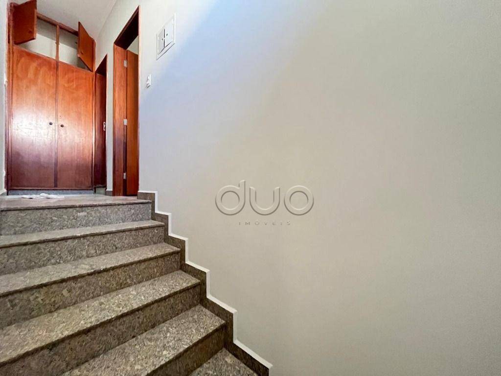 Casa à venda com 4 quartos, 200m² - Foto 42
