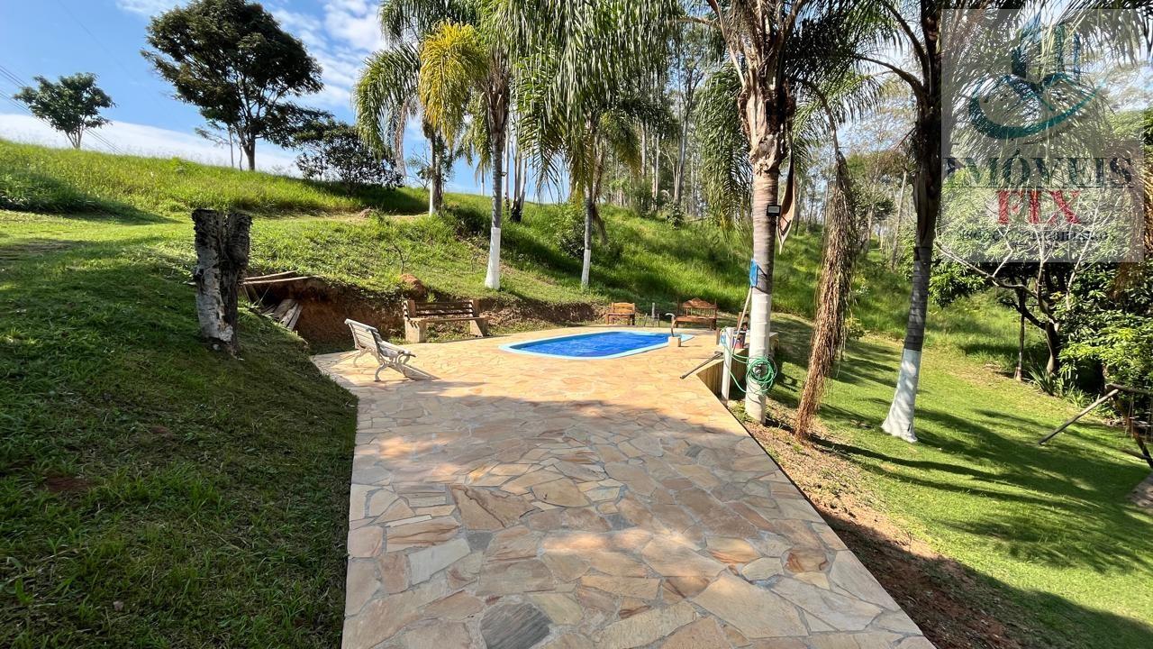 Sítio à venda com 3 quartos, 300m² - Foto 1