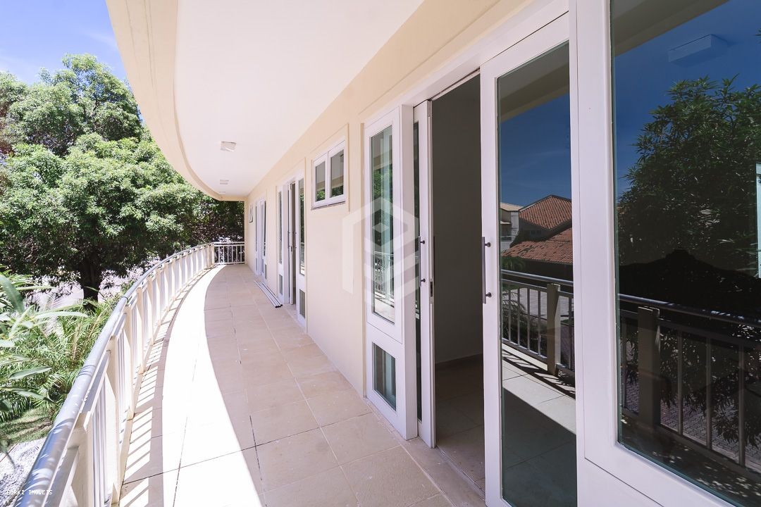 Casa à venda com 5 quartos, 380m² - Foto 18