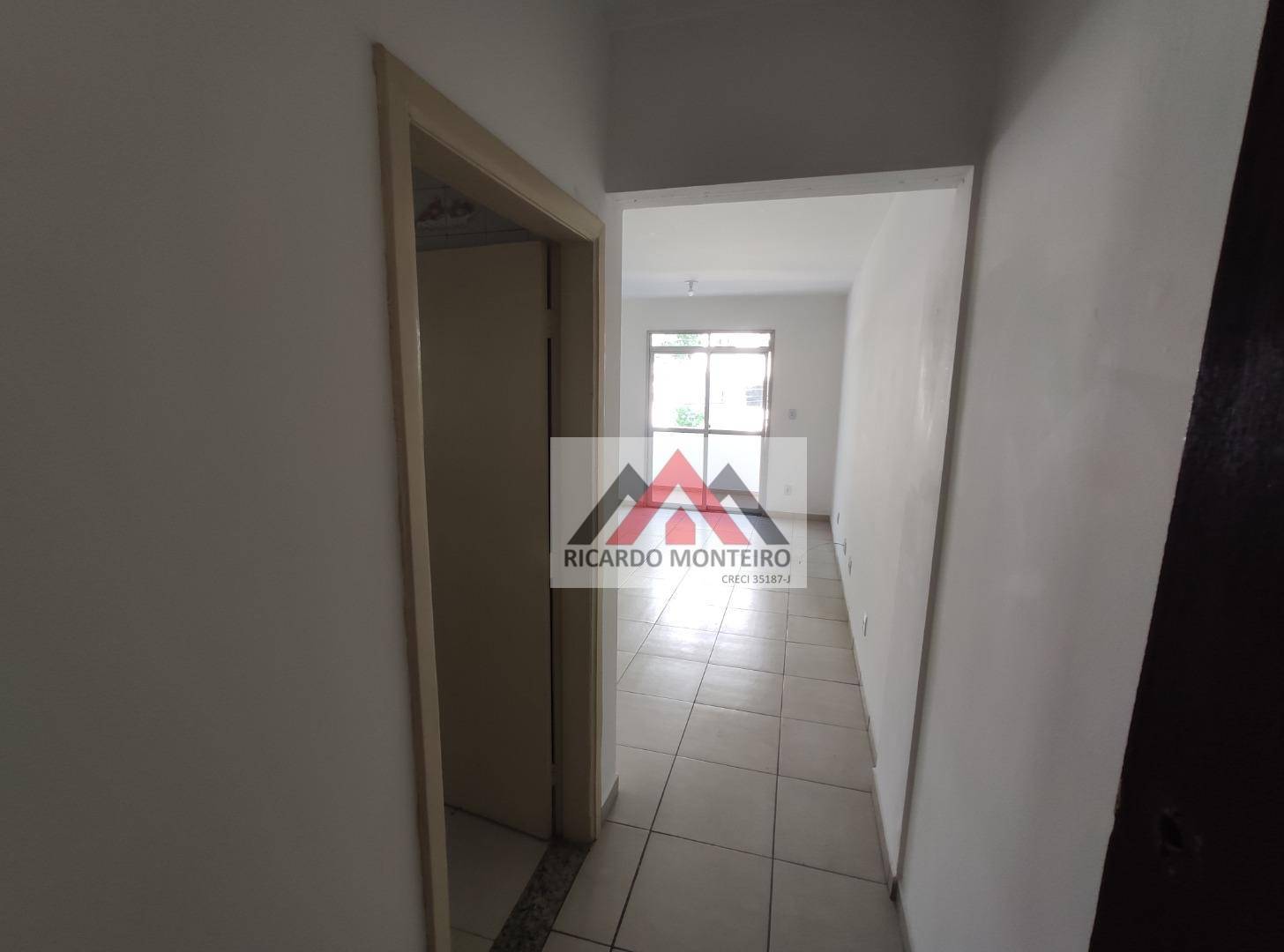 Apartamento à venda com 1 quarto, 60m² - Foto 2