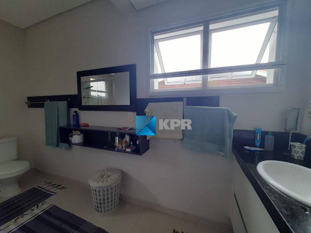 Casa à venda com 3 quartos, 224m² - Foto 12