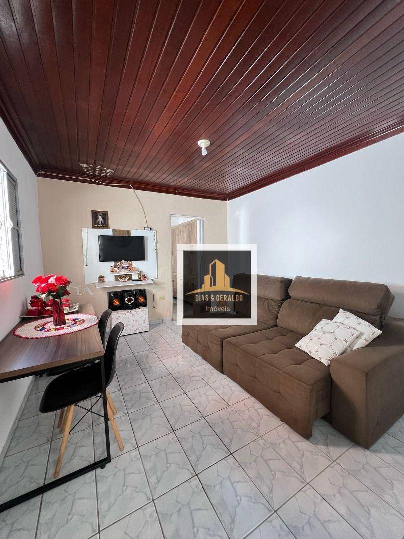 Casa à venda com 2 quartos, 87m² - Foto 1