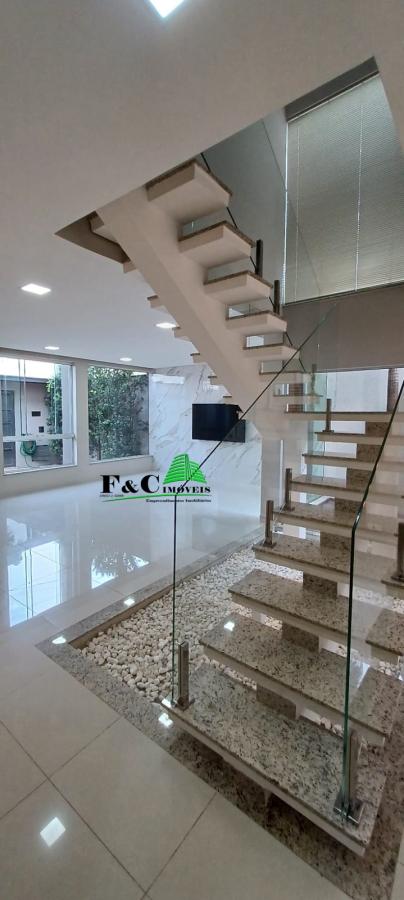 Casa à venda com 3 quartos, 294m² - Foto 15
