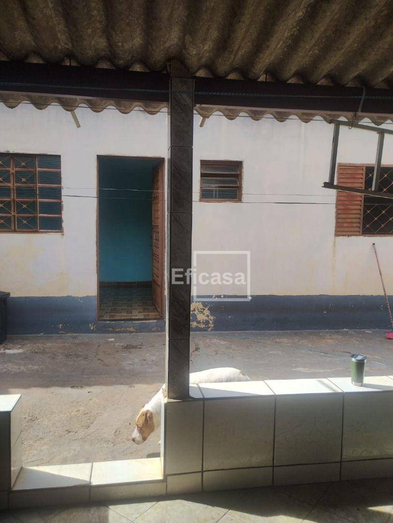 Casa à venda com 2 quartos, 170m² - Foto 26