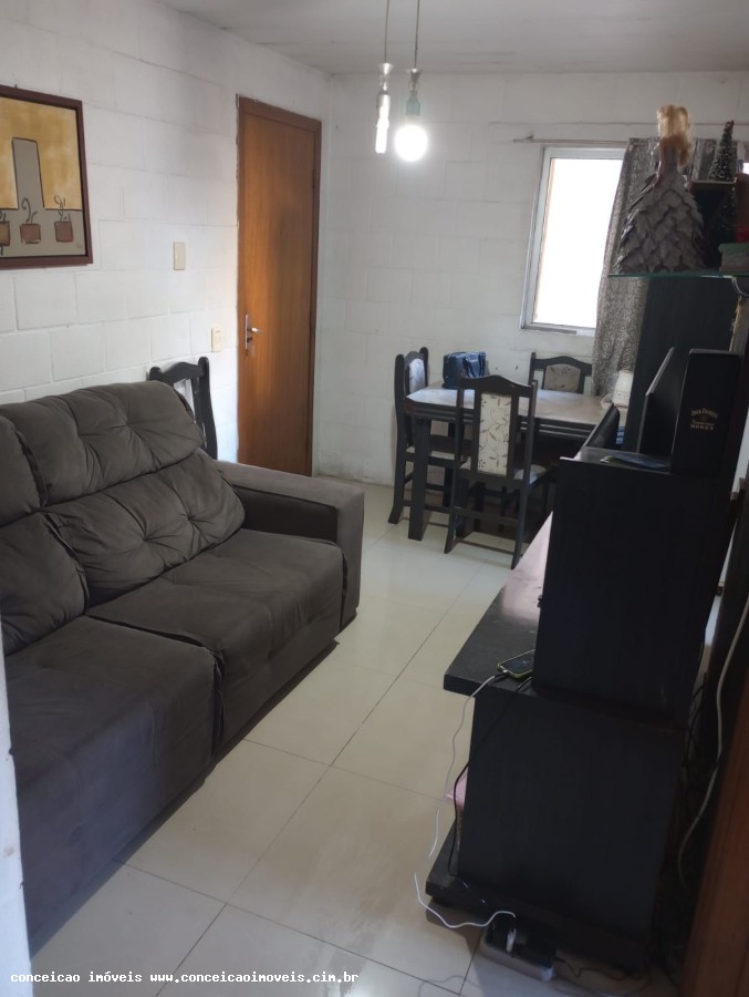 Apartamento à venda com 2 quartos, 44m² - Foto 3