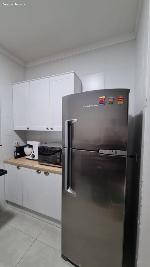 Casa para alugar com 2 quartos, 65m² - Foto 8