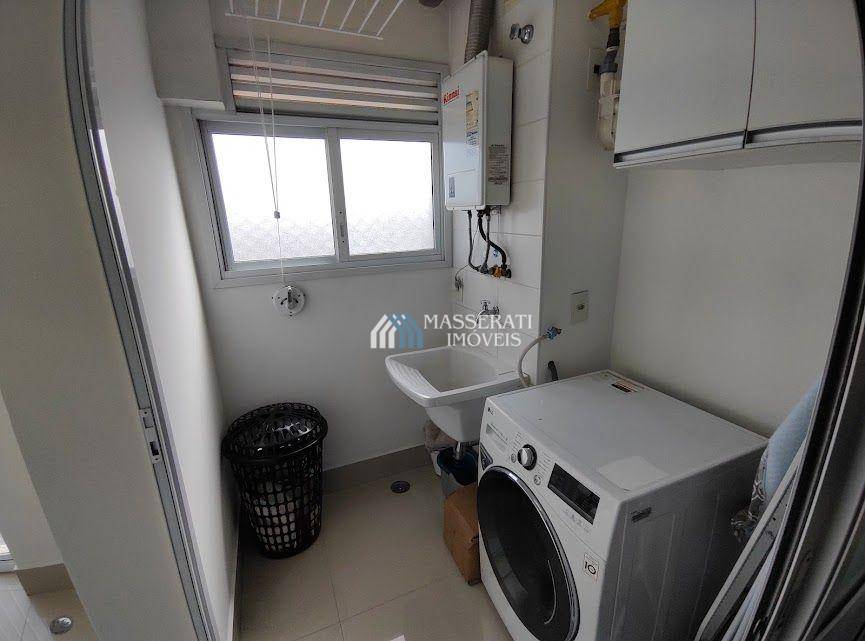 Apartamento para alugar com 2 quartos, 65m² - Foto 14