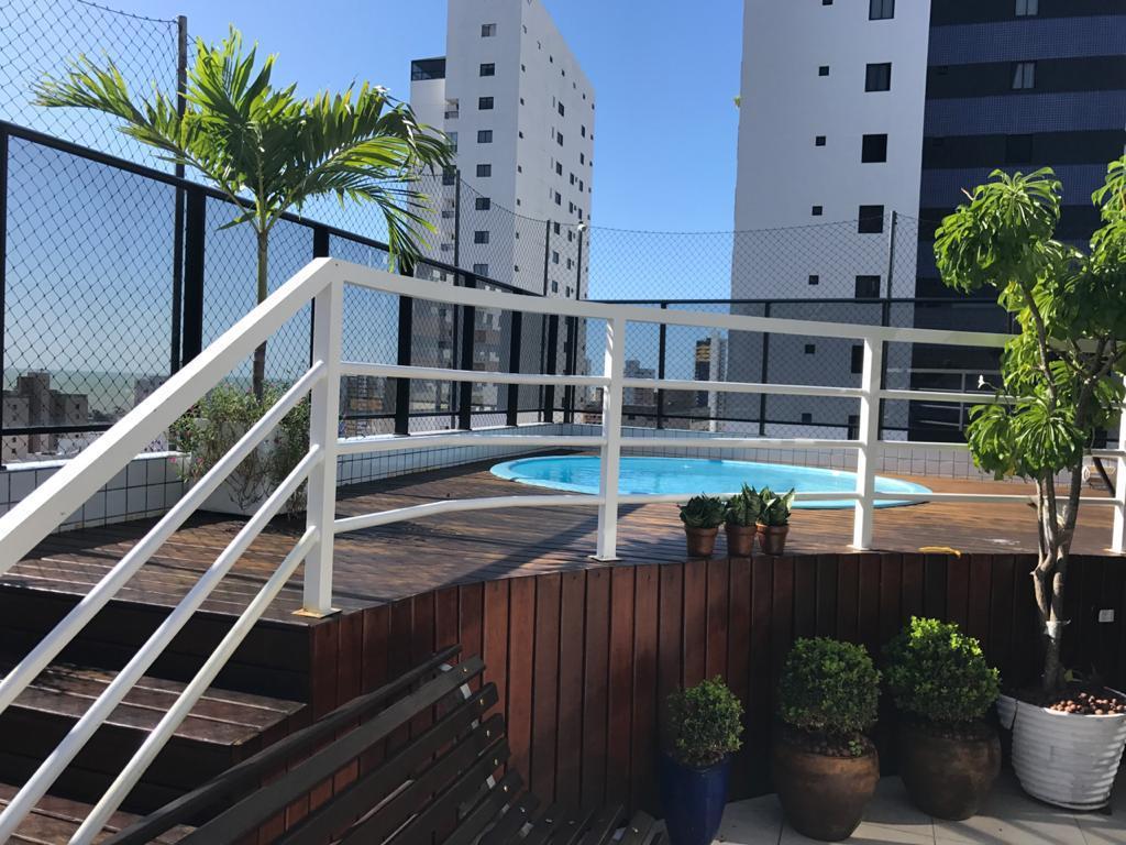 Cobertura à venda com 4 quartos, 300m² - Foto 1