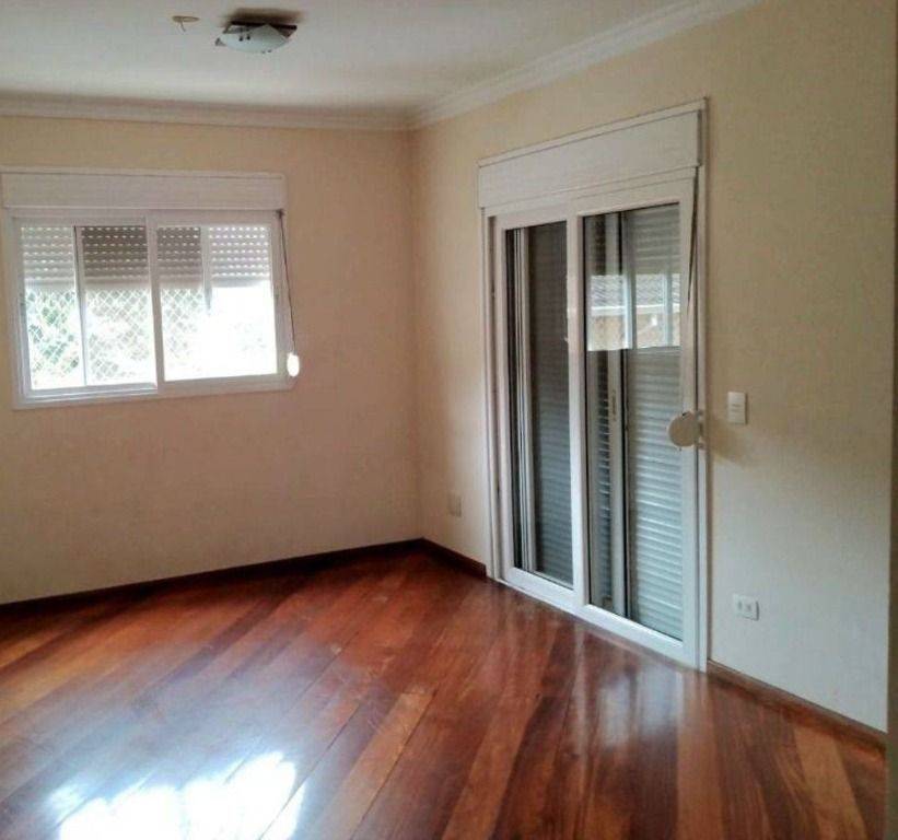 Casa para alugar com 3 quartos, 350m² - Foto 6