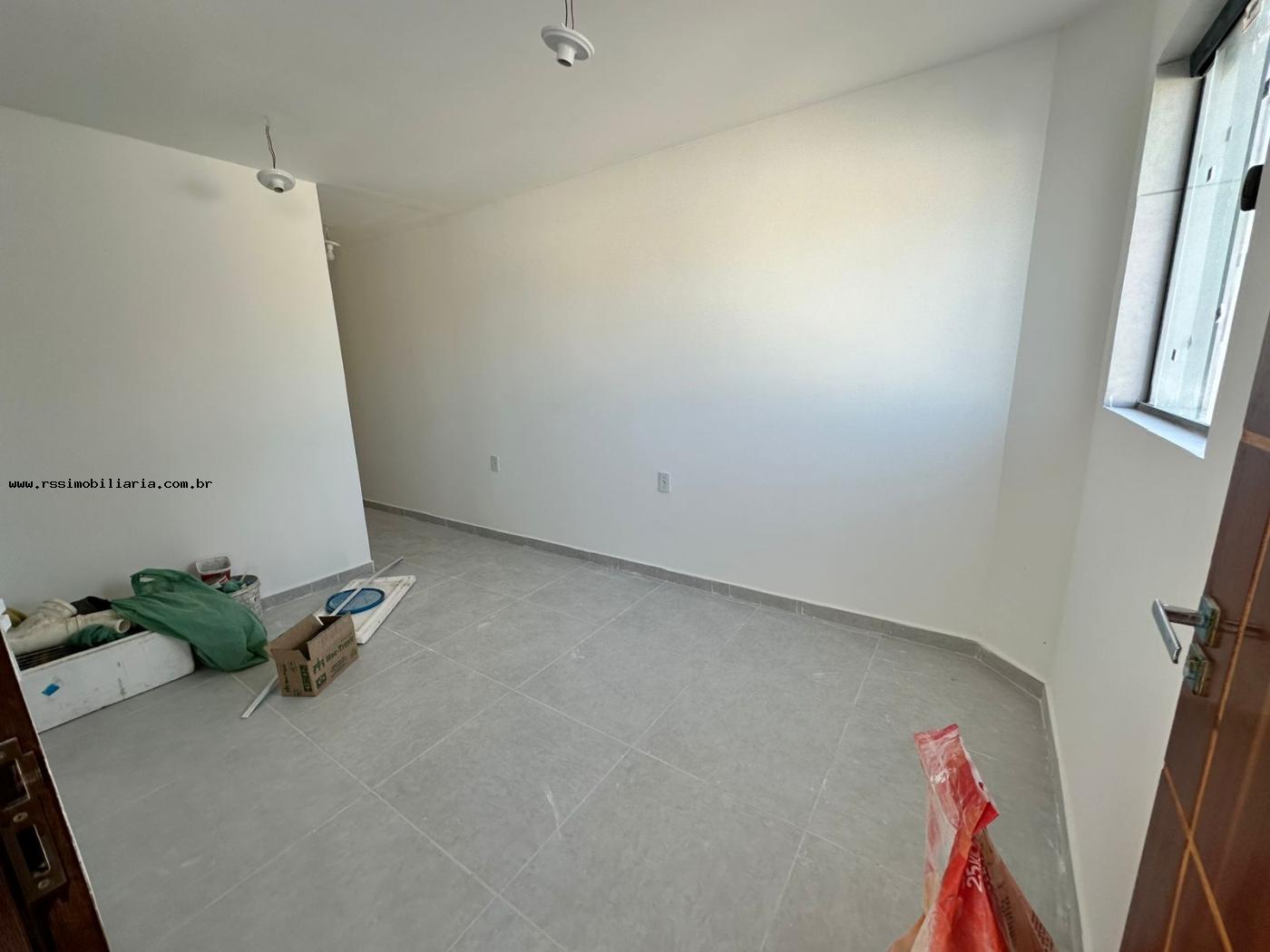 Casa à venda com 2 quartos, 56m² - Foto 14