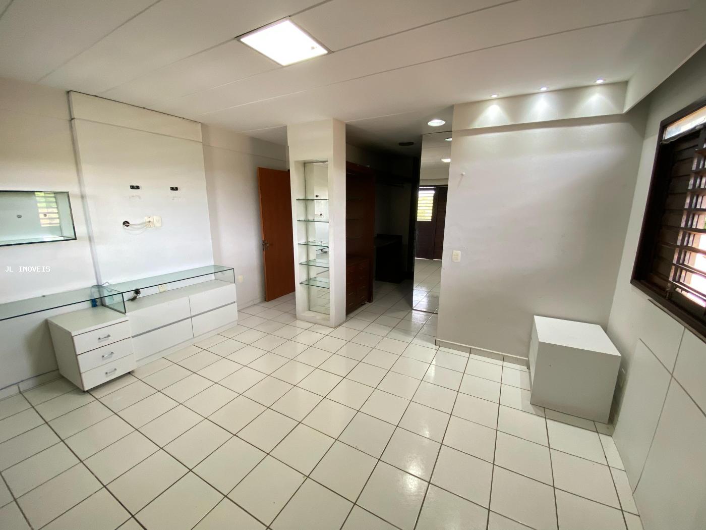 Casa à venda com 4 quartos, 800m² - Foto 12
