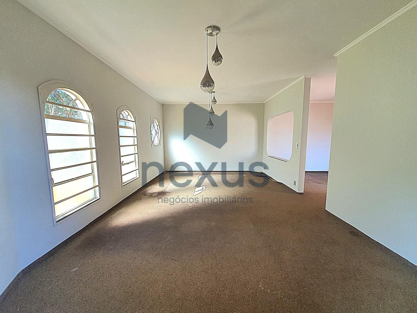 Casa à venda com 3 quartos, 460m² - Foto 8