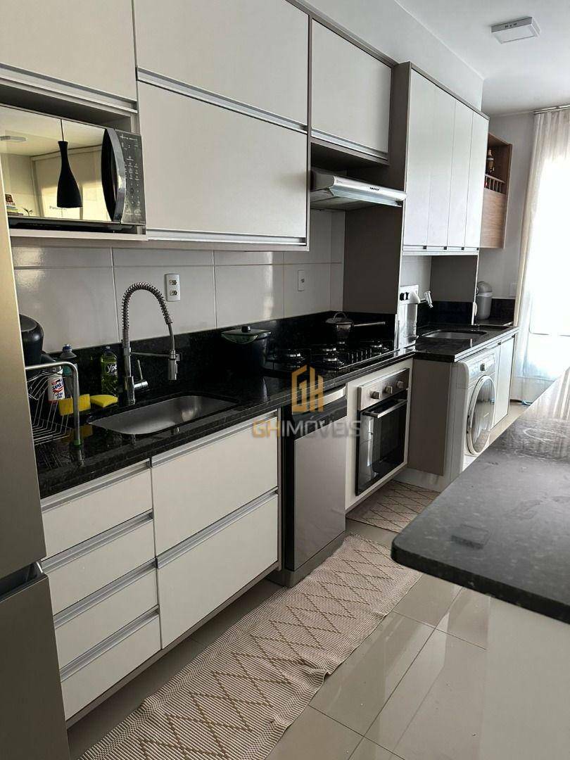 Apartamento à venda com 2 quartos, 75m² - Foto 3