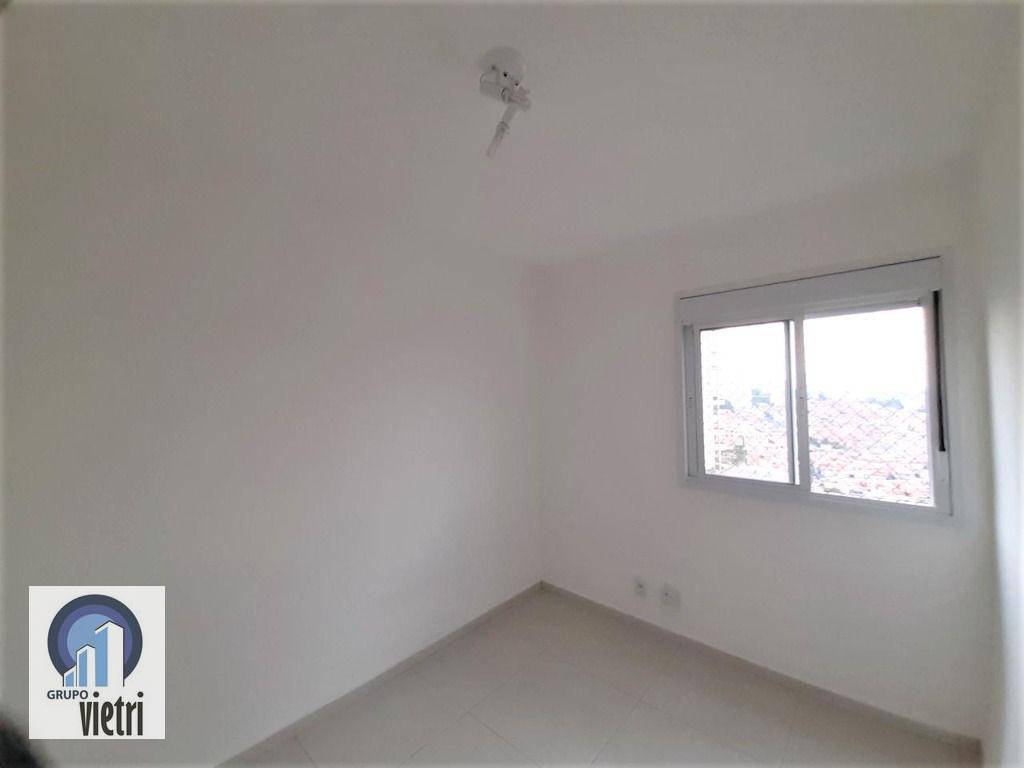 Apartamento para alugar com 3 quartos, 70m² - Foto 13