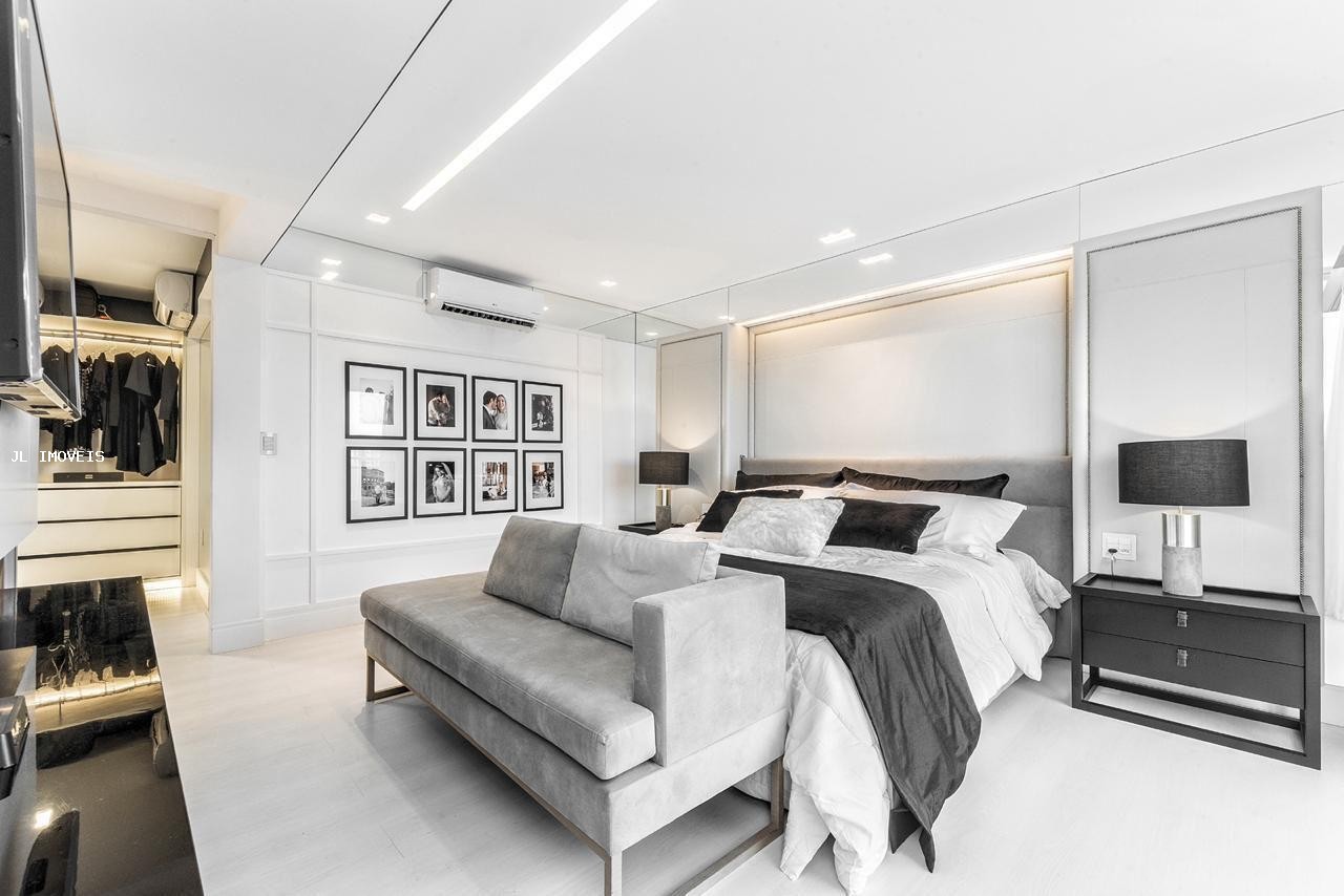 Apartamento à venda com 4 quartos, 228m² - Foto 9