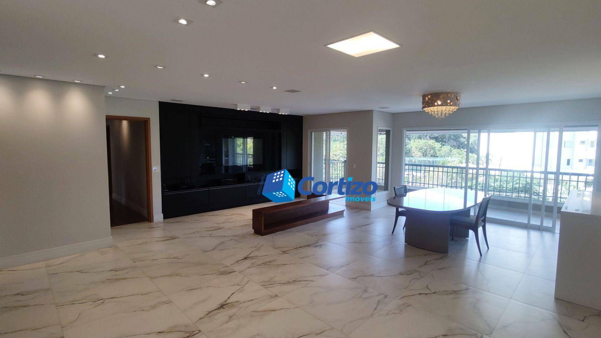 Apartamento à venda e aluguel com 4 quartos, 239m² - Foto 2