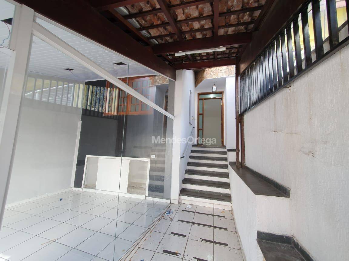 Casa à venda com 3 quartos, 160m² - Foto 2