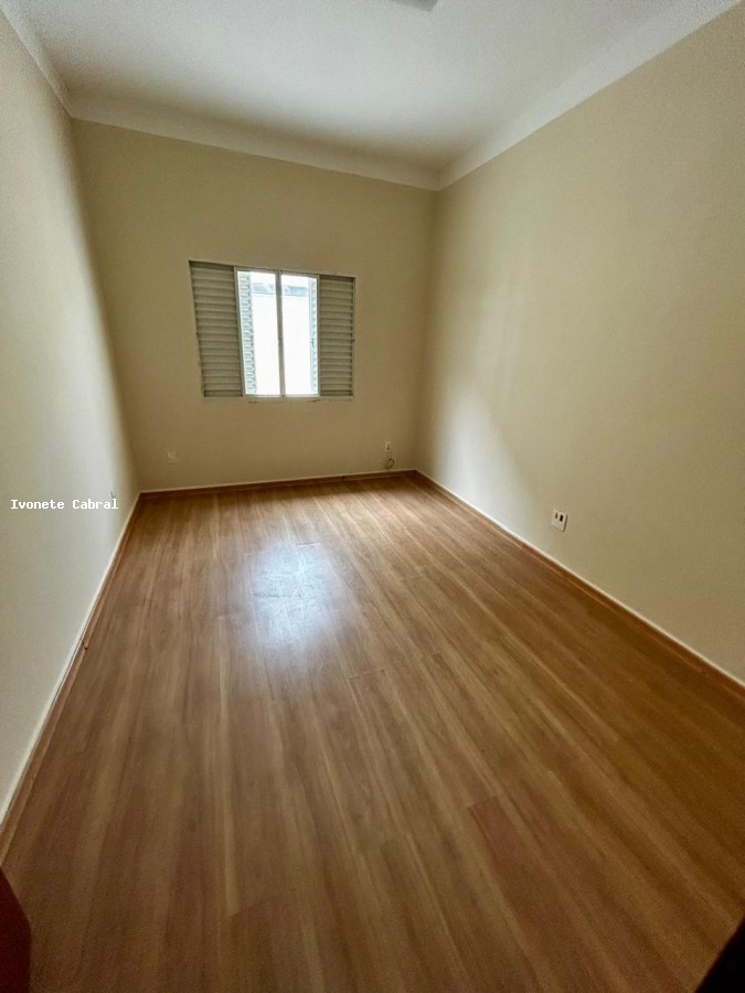Casa de Condomínio à venda com 3 quartos, 360m² - Foto 3