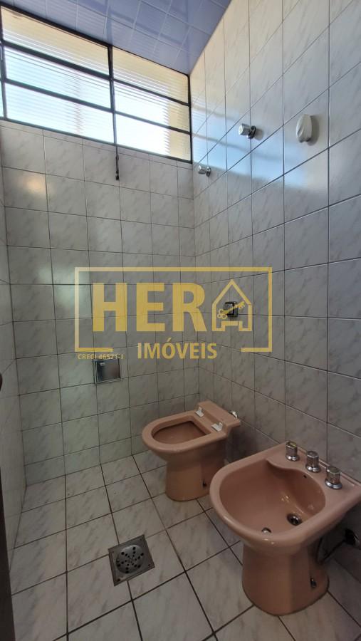 Casa à venda com 3 quartos, 372m² - Foto 32