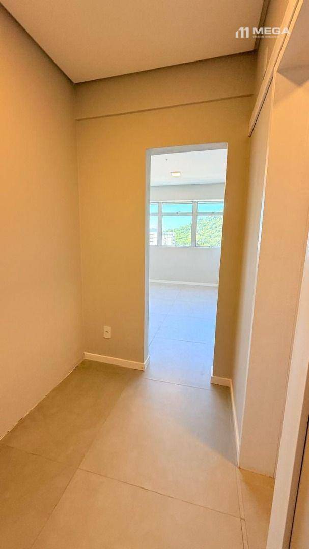 Apartamento à venda com 3 quartos, 140m² - Foto 22